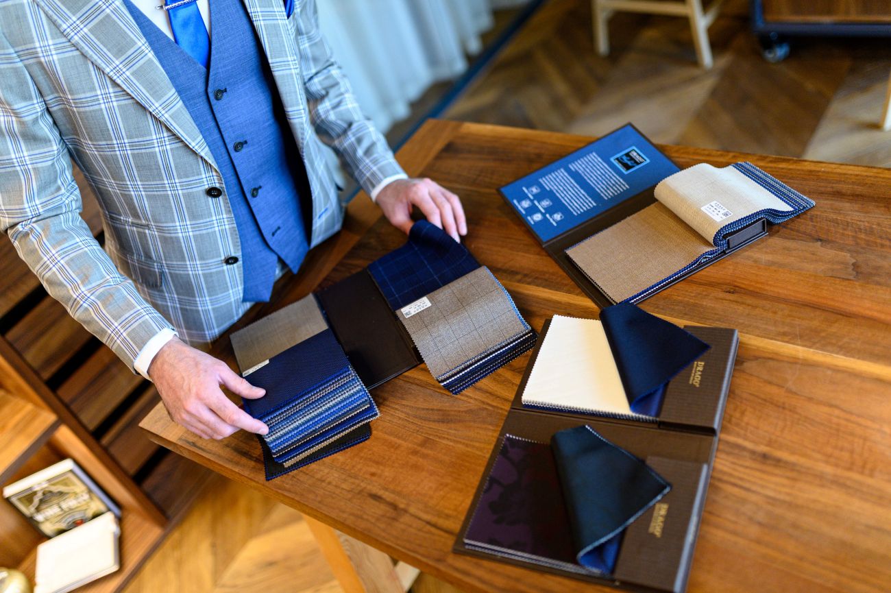 Üzleti / Casual férfi öltönyök